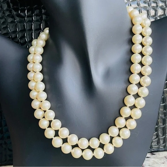 Vintage Fantasia By DeSerio Double Strand Simulated Pearl Necklace With … - Picture 5 of 15